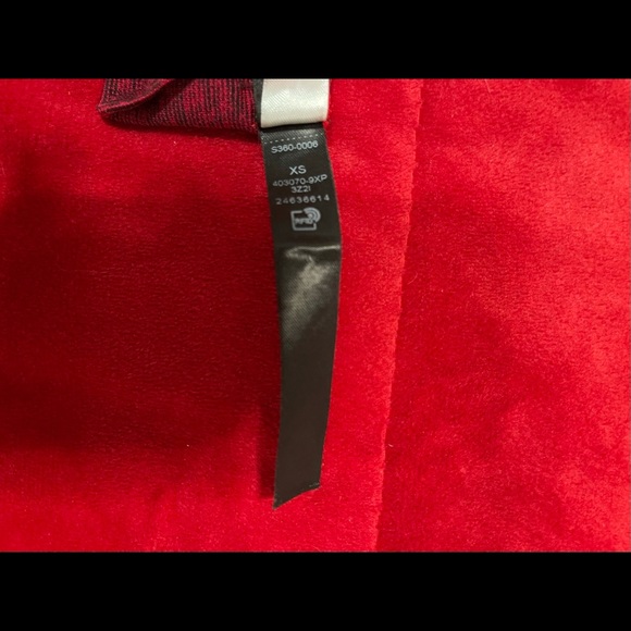 PINK workout set - Picture 5 of 7